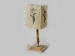 Lampa z aba�urem z masy �ywicznej w rumianki