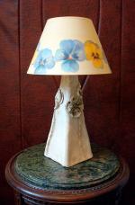 Lampa  ceramiczna  w  bratki